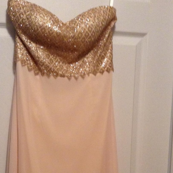 Formal, prom, bridesmaids dress - Picture 2 of 2
